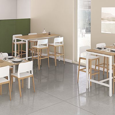 chaise de cafeteria